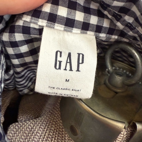 GAP Men's Navy and White Gingham Shirt - Picture 3 of 4